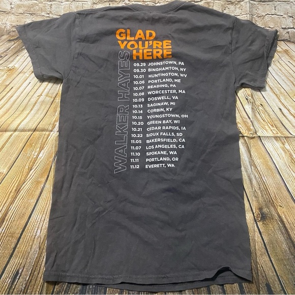 Walker Hayes 2022 Glad Your Here Unisex Gray Graphic Short Sleeve Tour T Shirt - Picture 2 of 3